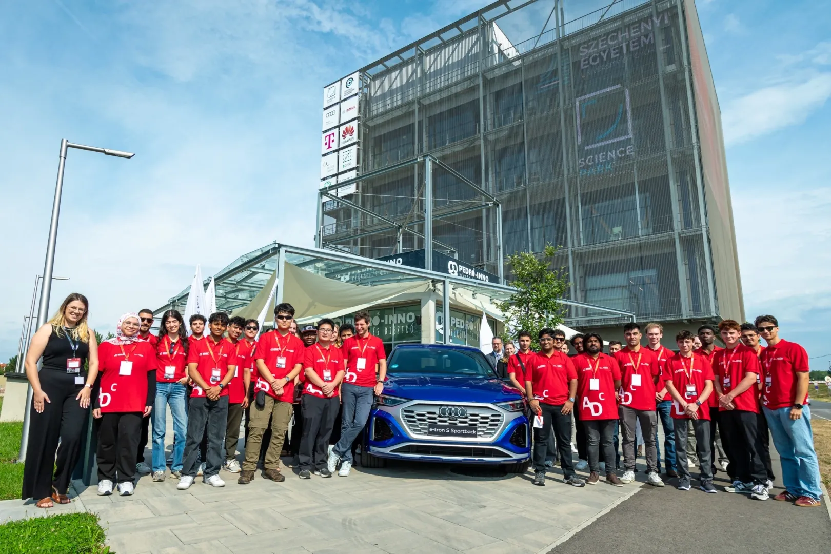 Participants of the Audi Development Camp in front of Széchenyi István University’s Győr Innovation Park (Photo: Gergely Nagy)
